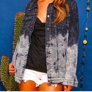 BRAND NEW NEVER WORN FANTASTIC FAWN BLEACH EFFECT JACKET IN SIZE SMALL